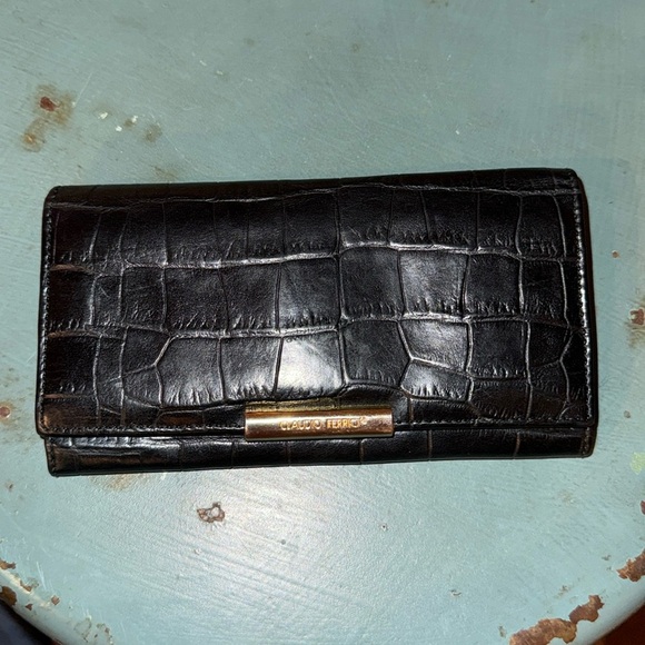 Claudio Ferrici Handbags - Claudio Ferrici Black Leather Wallet  EUC